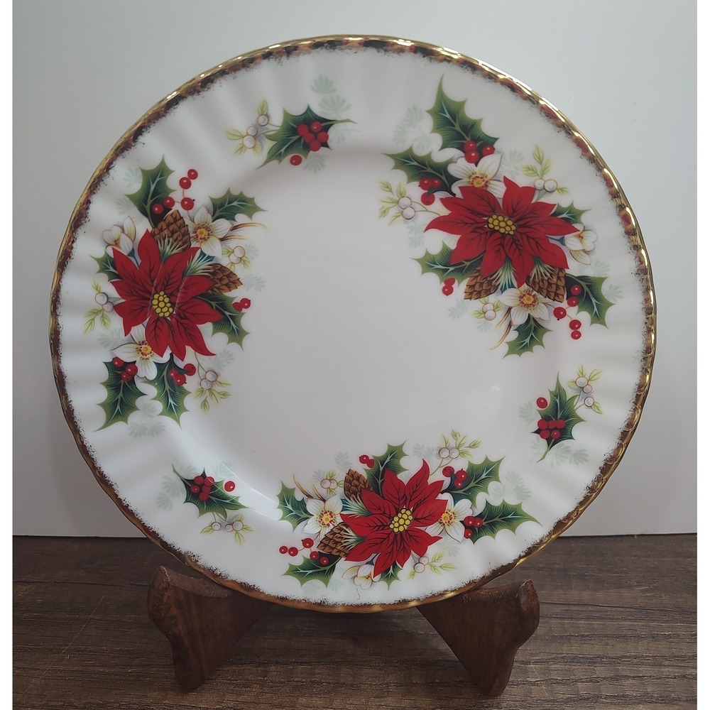 Royal Albert Yuletide Christmas Poinsettia Gold Trim 8" Salad Plate 1996